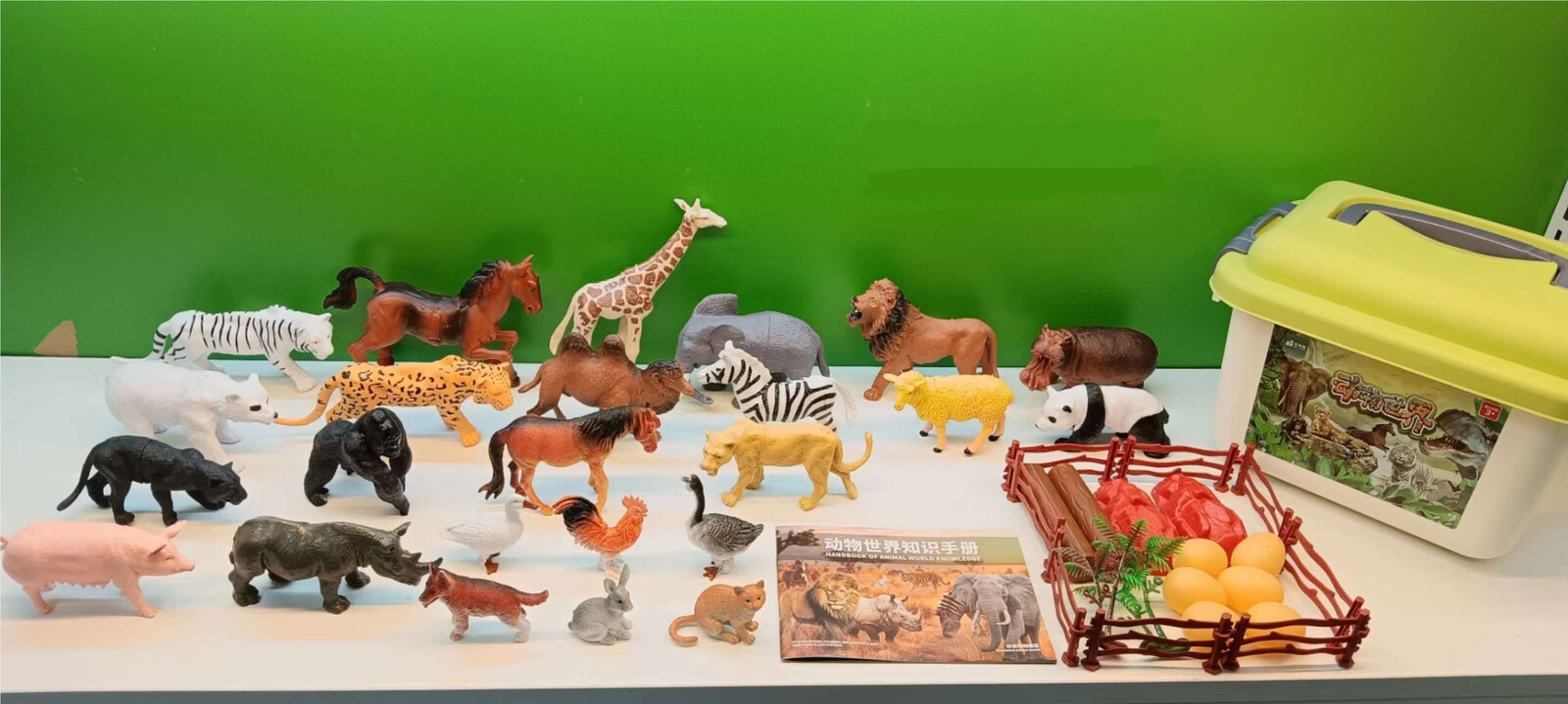 Mamido Dětská Sada Zvířátek v Kufříku 42ks