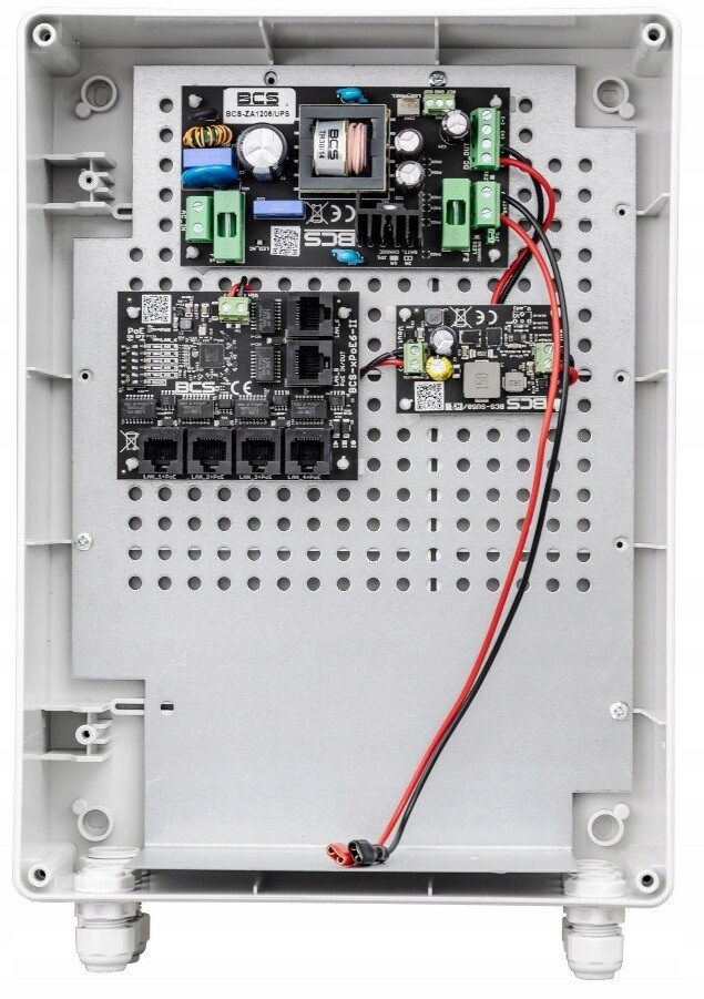 BCS-UPS/IP4/Z/E-S Externí Vyrovnávací Sada Pro 5 Kamer Ip Switch Poe IP56