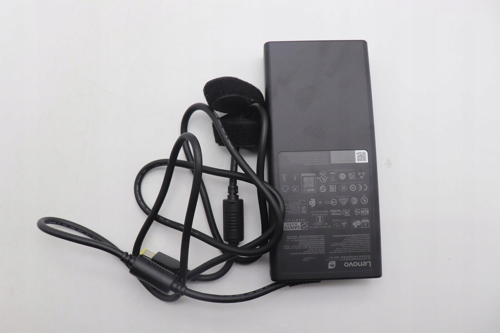 Napájecí zdroj orig 400W slim tip 5A11Q29110 Lenovo Legion Pro 7 16AFR10H 83RU