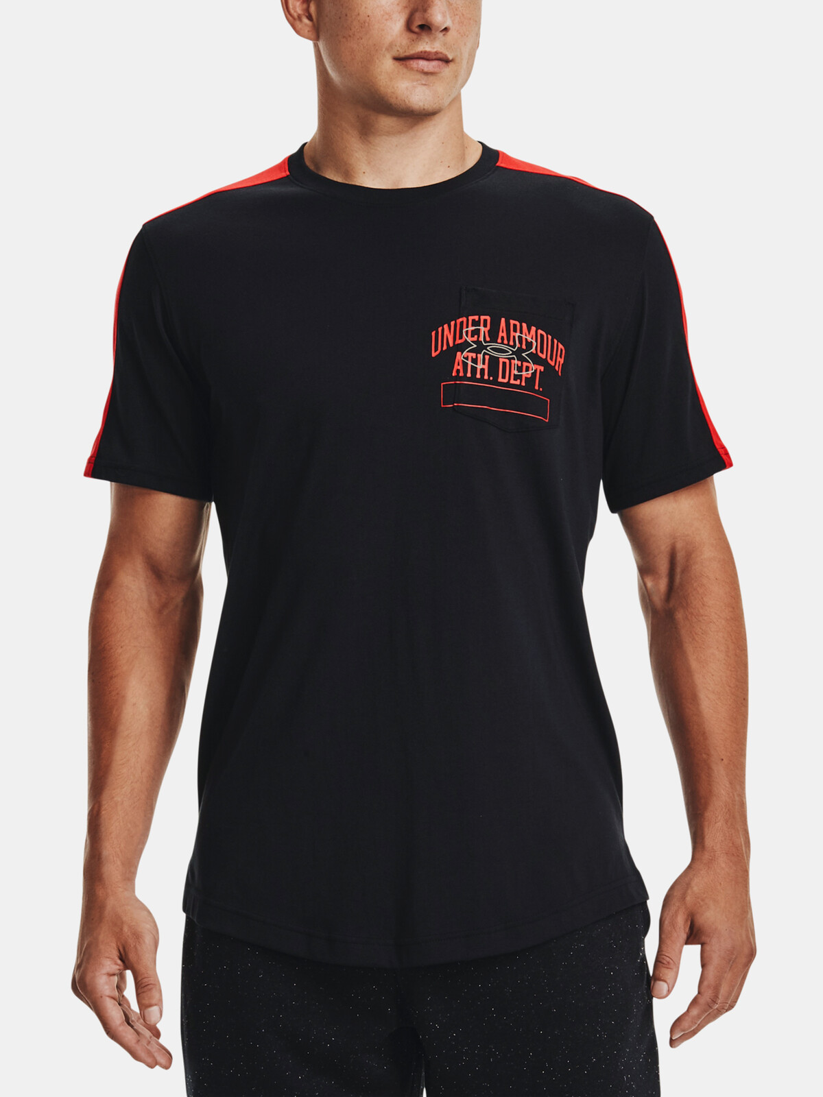Under Armour Tričko UA Athletic Dept Pocket Tee-BLK - Pánské