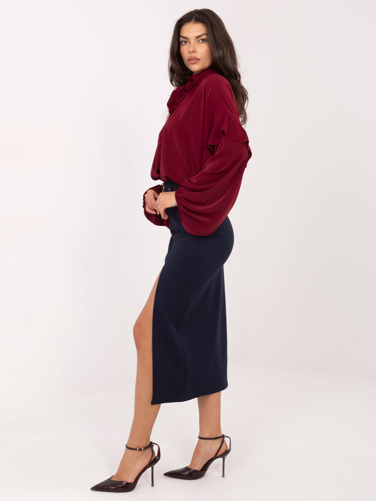 Tmavě modrá midi sukně s rozparkem