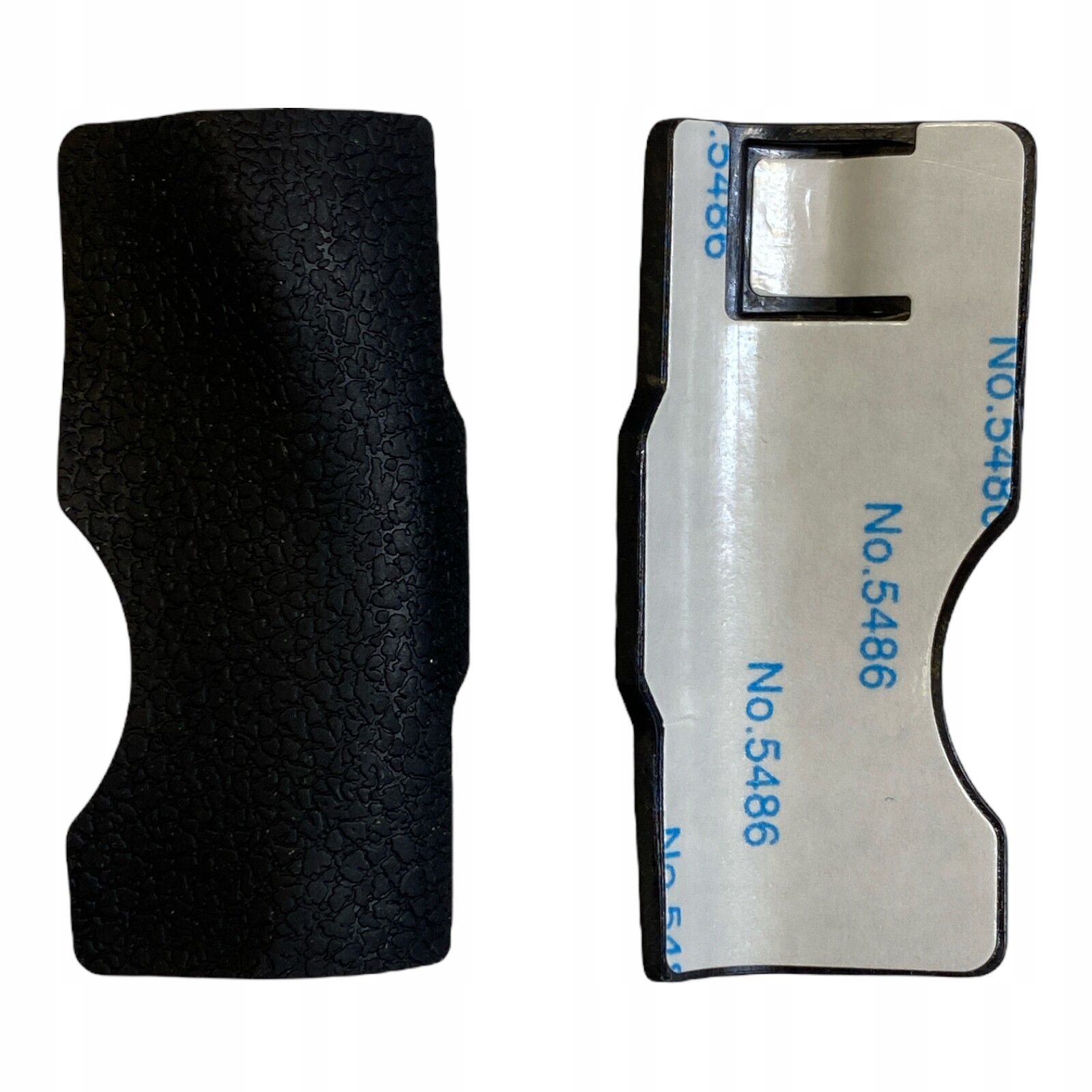 Nikon D4 Guma pod palec a klapky karet