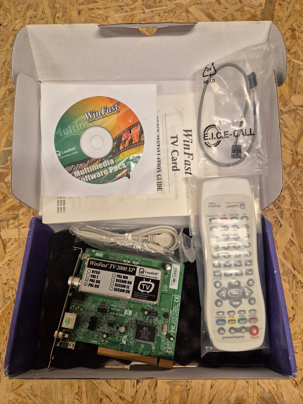 Analogový Pci tuner Leadtek WinFast TV2000 Xp Expert je Zcela Nový!