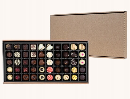 Ručně vyrobené 50 pralinek z belgické čokolády Různé Náplně