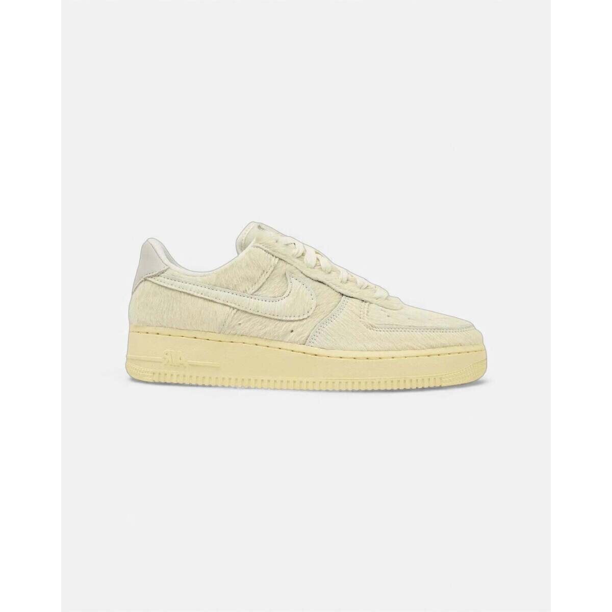 Nike  Air Force 1 07 Sail Pony Hair (Women's)  Bílá