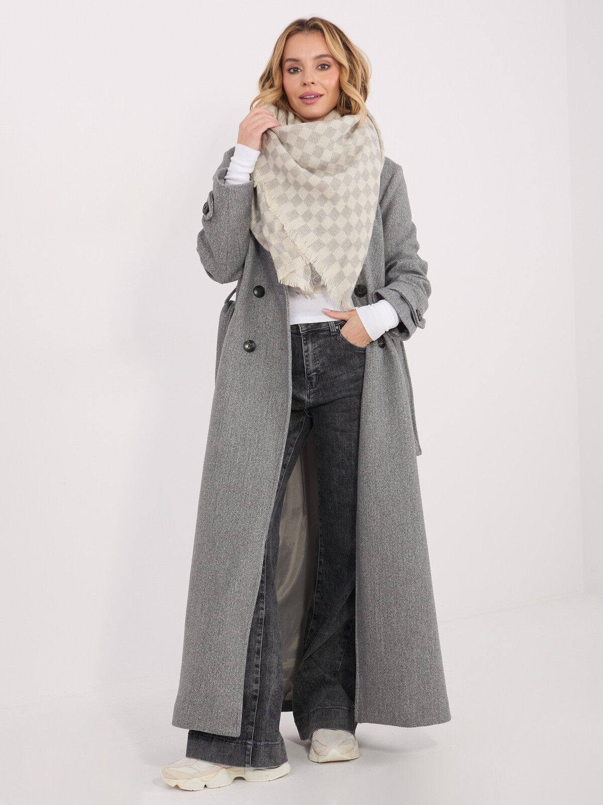 Šála s kostkovaným vzorem