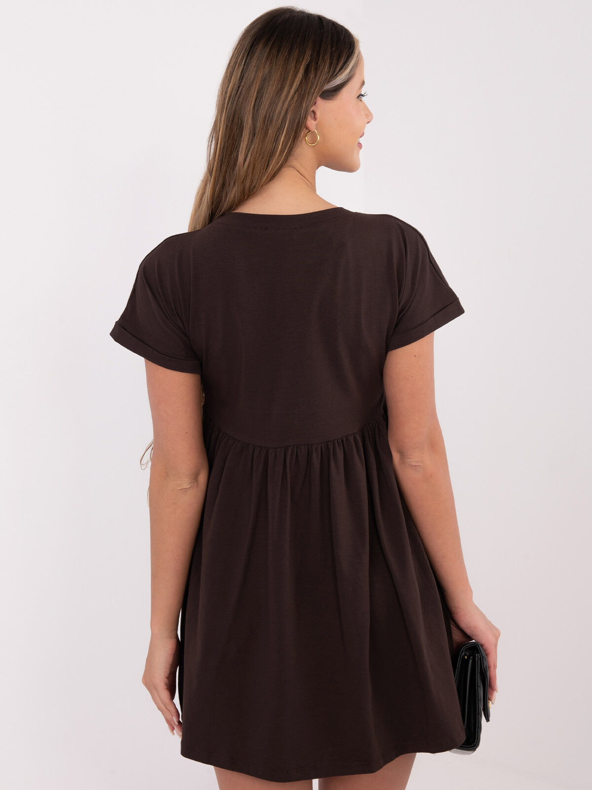 Tmavě hnědé mini šaty