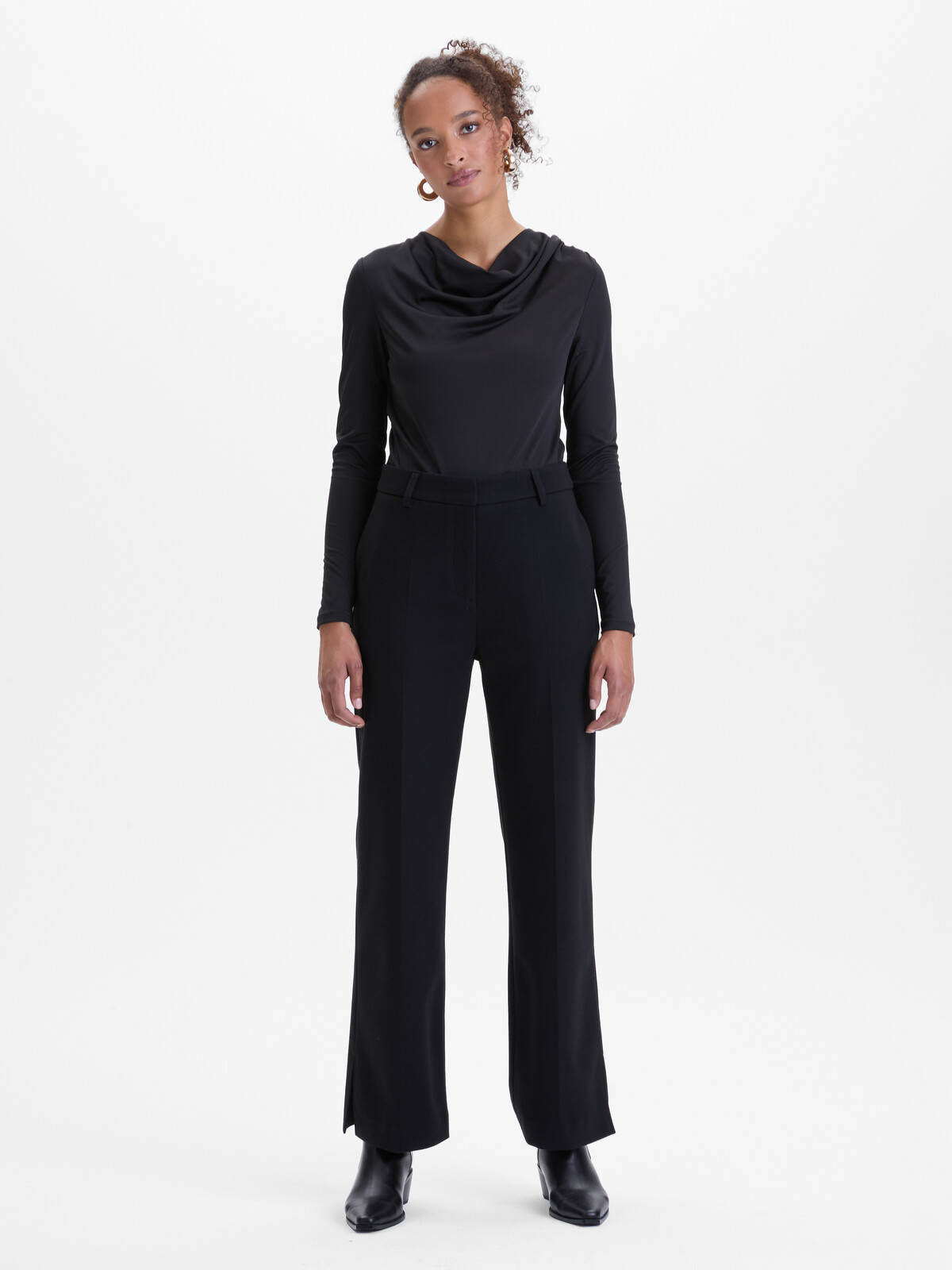 Černé dámské rovné kalhoty ORSAY