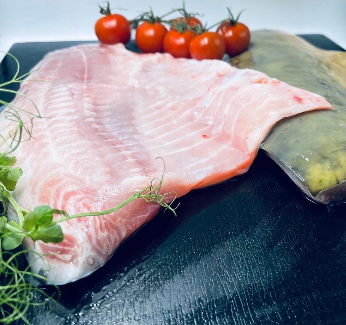 Kapr filé čerstvý filé z kapra 1 kg