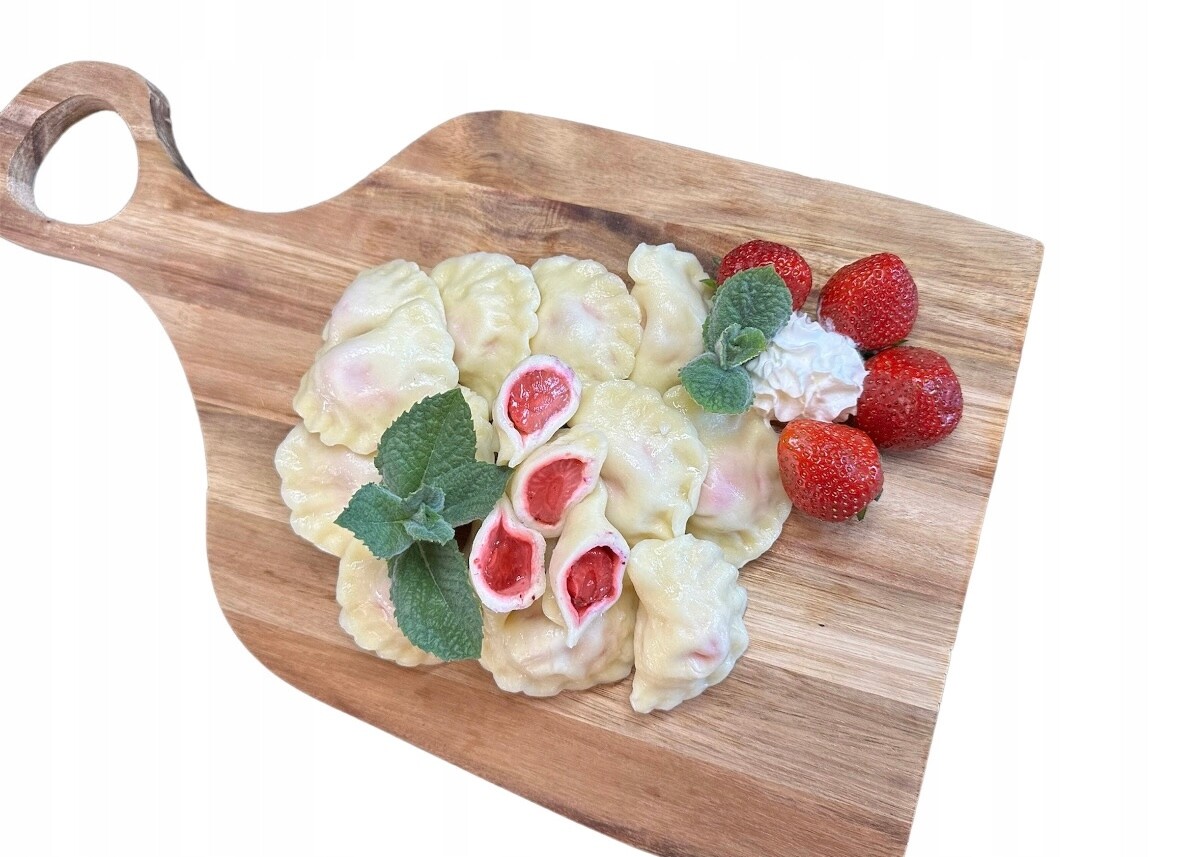 Pirohy s Jahodami 400gr Čerstvé ovoce Letní Dezert Oběd ručně lepený