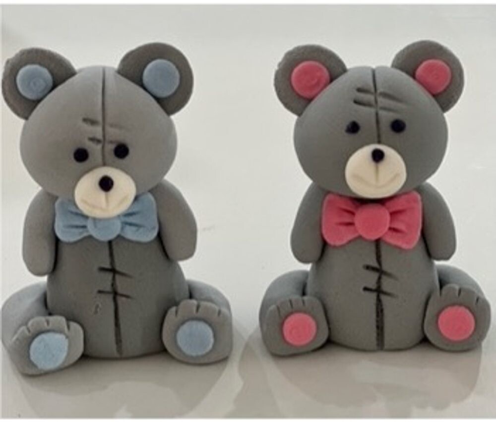 Medvídek – cukrová dekorace na dort -