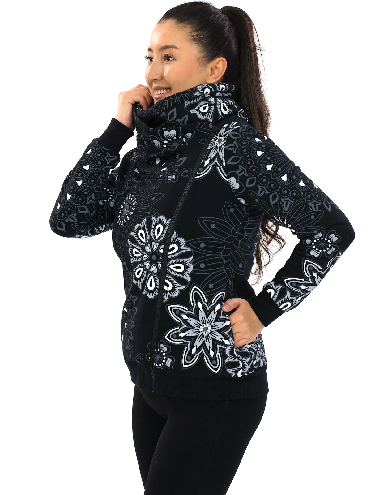 Himalife Hřejivá mikina na zip s maxi límcem Sari - černá s bílou Velikost: S