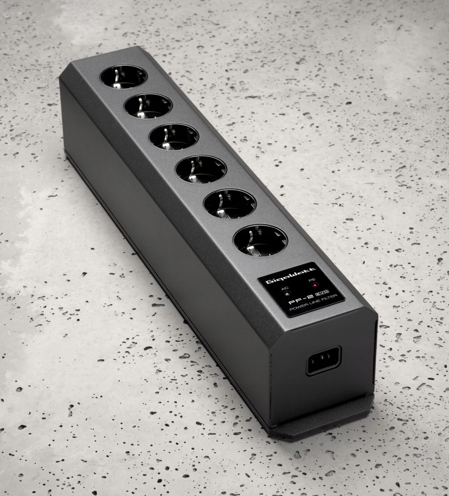 Zásuvková lišta Gigawatt PF-2 Evo LC-2 Evo 6 zásuvek 1,5 m černá