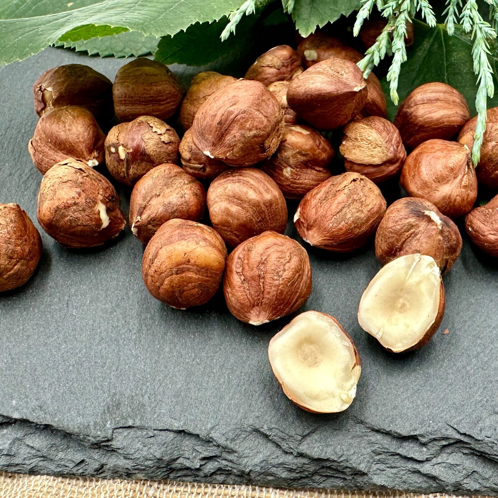 Lískové ořechy 1000 g Dalina celé ořechy