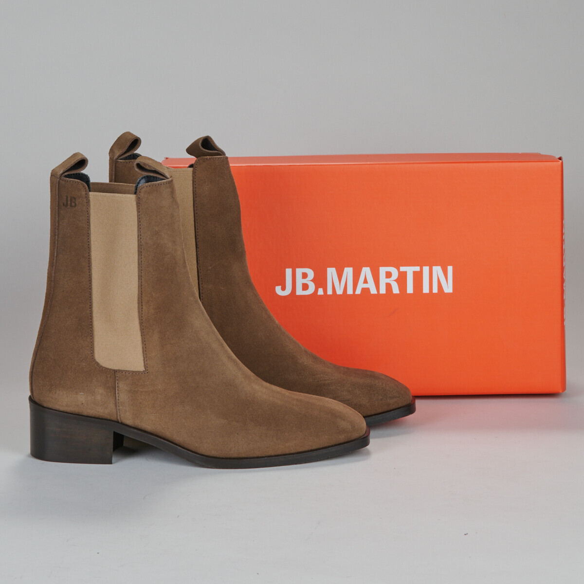 JB Martin  JULIE  Hnědá