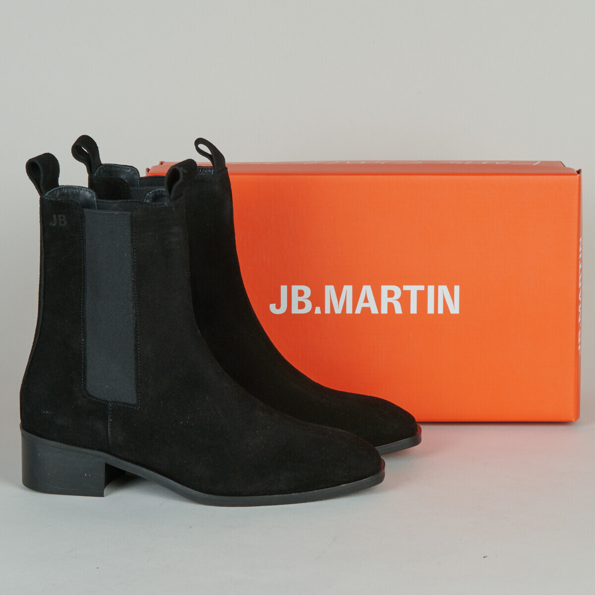 JB Martin  JULIE  Černá