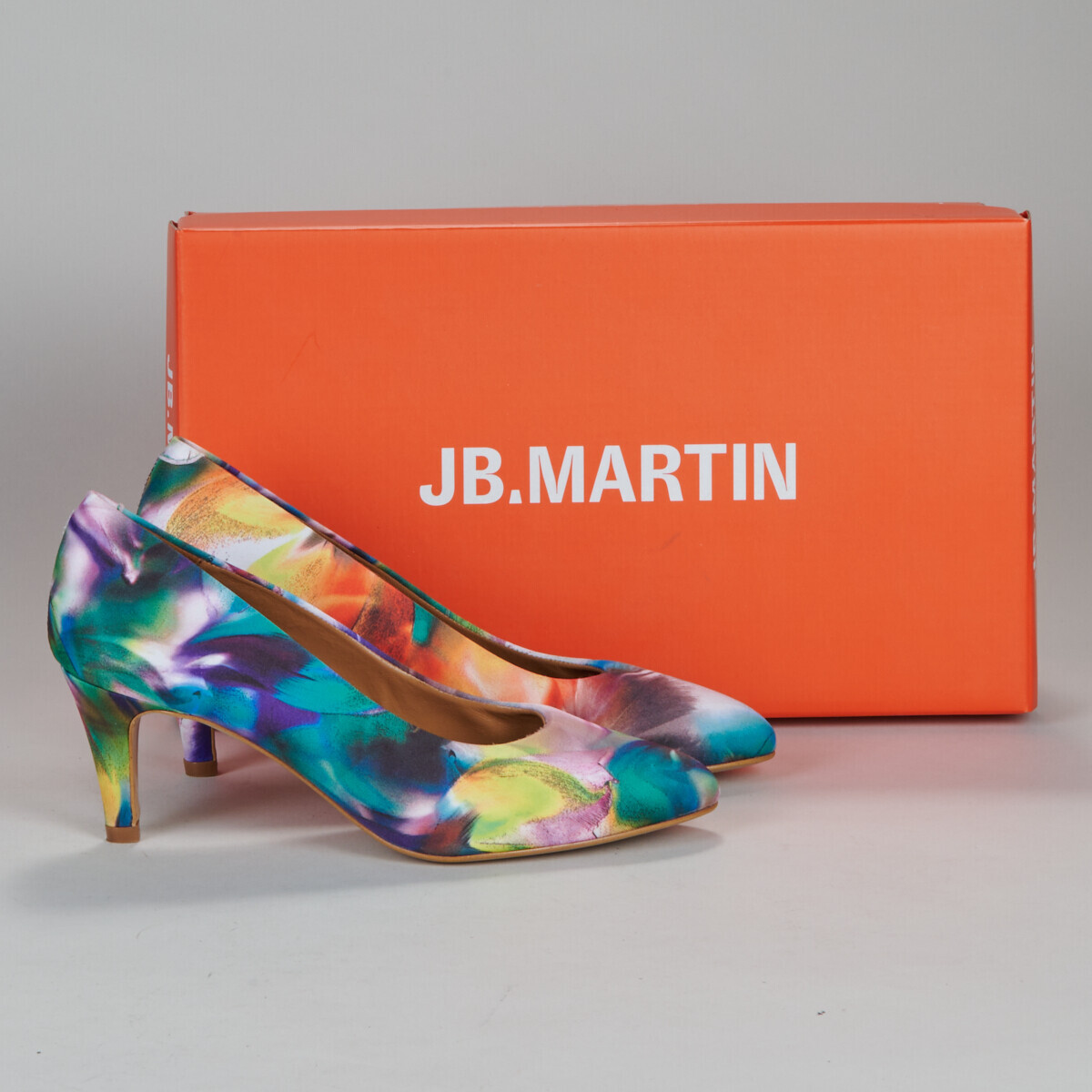 JB Martin  TIA  Růžová