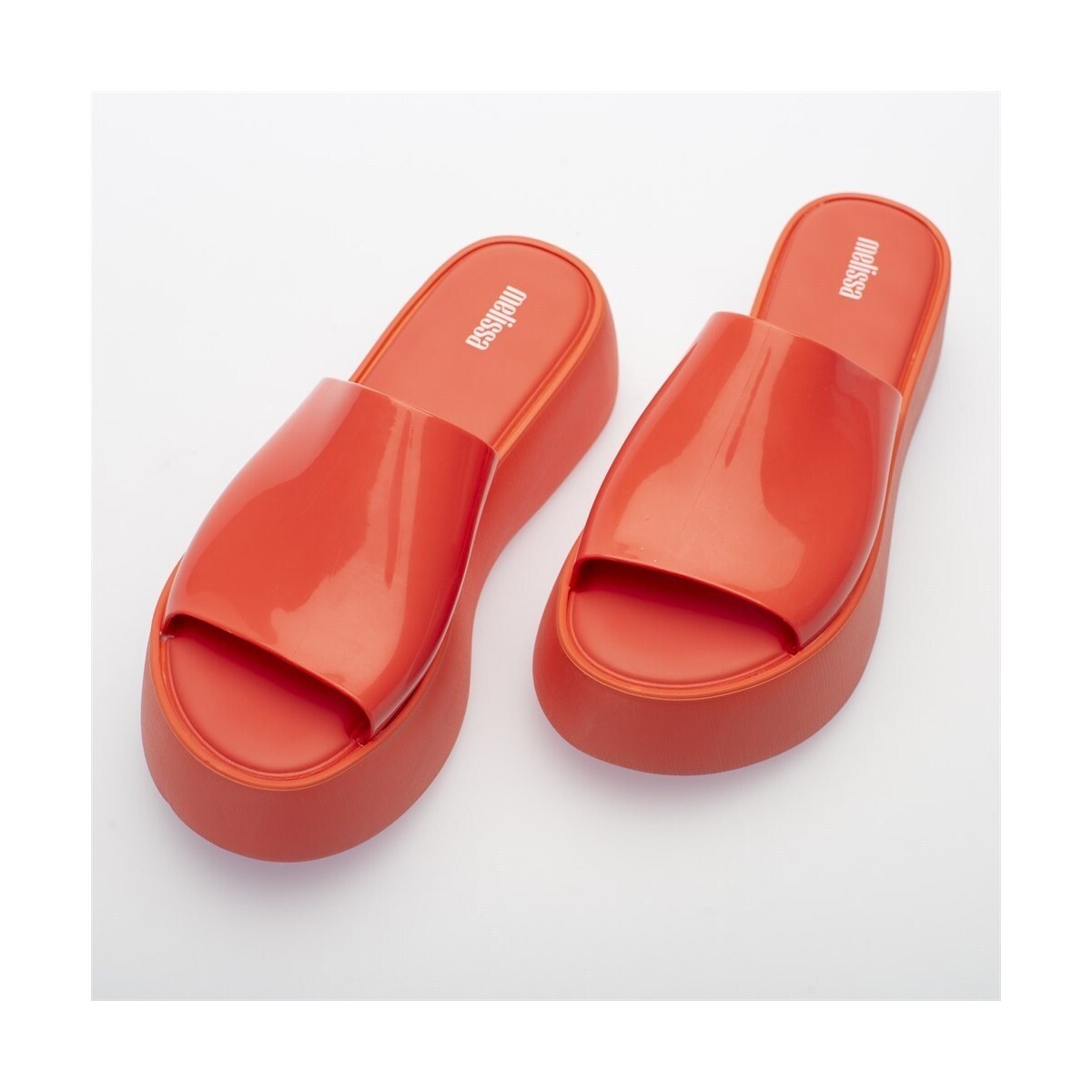 Melissa  Becky AD  Červená