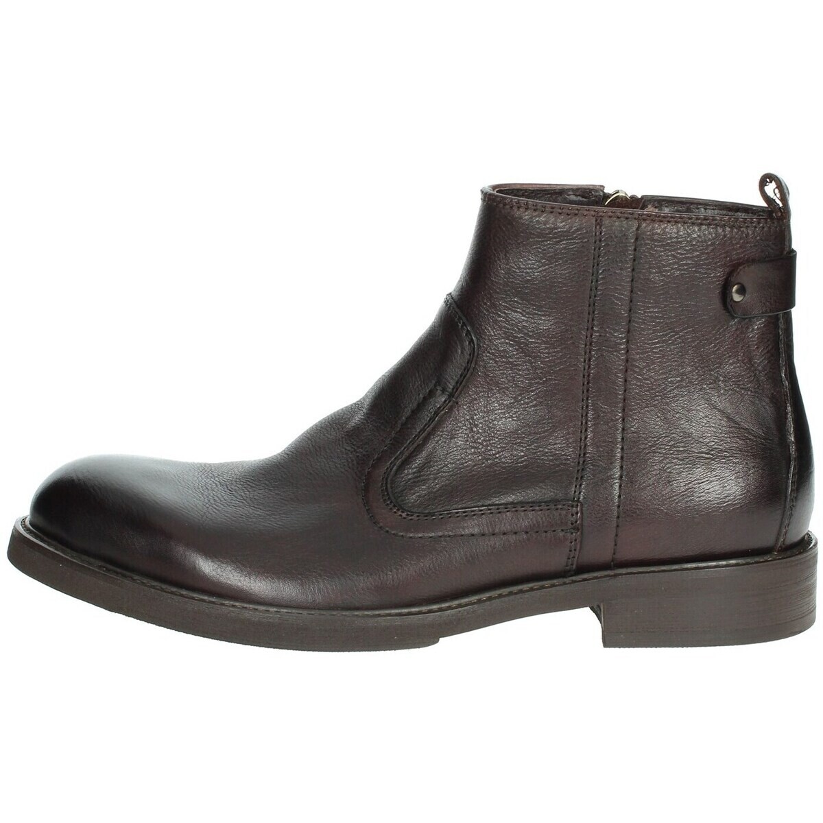 Amerigo Vespucci  AV233  Hnědá