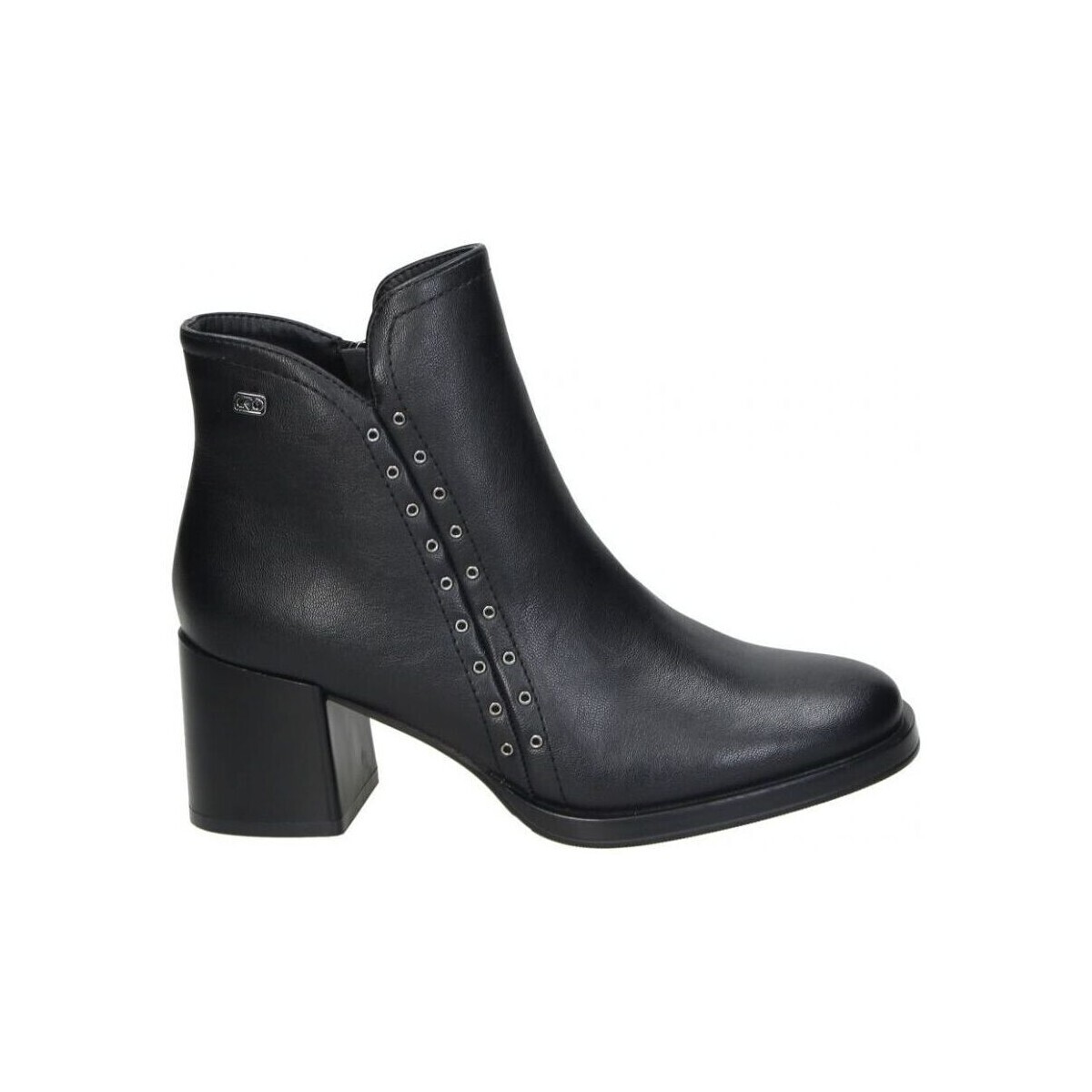 Chika 10  TUKANA 03  Černá