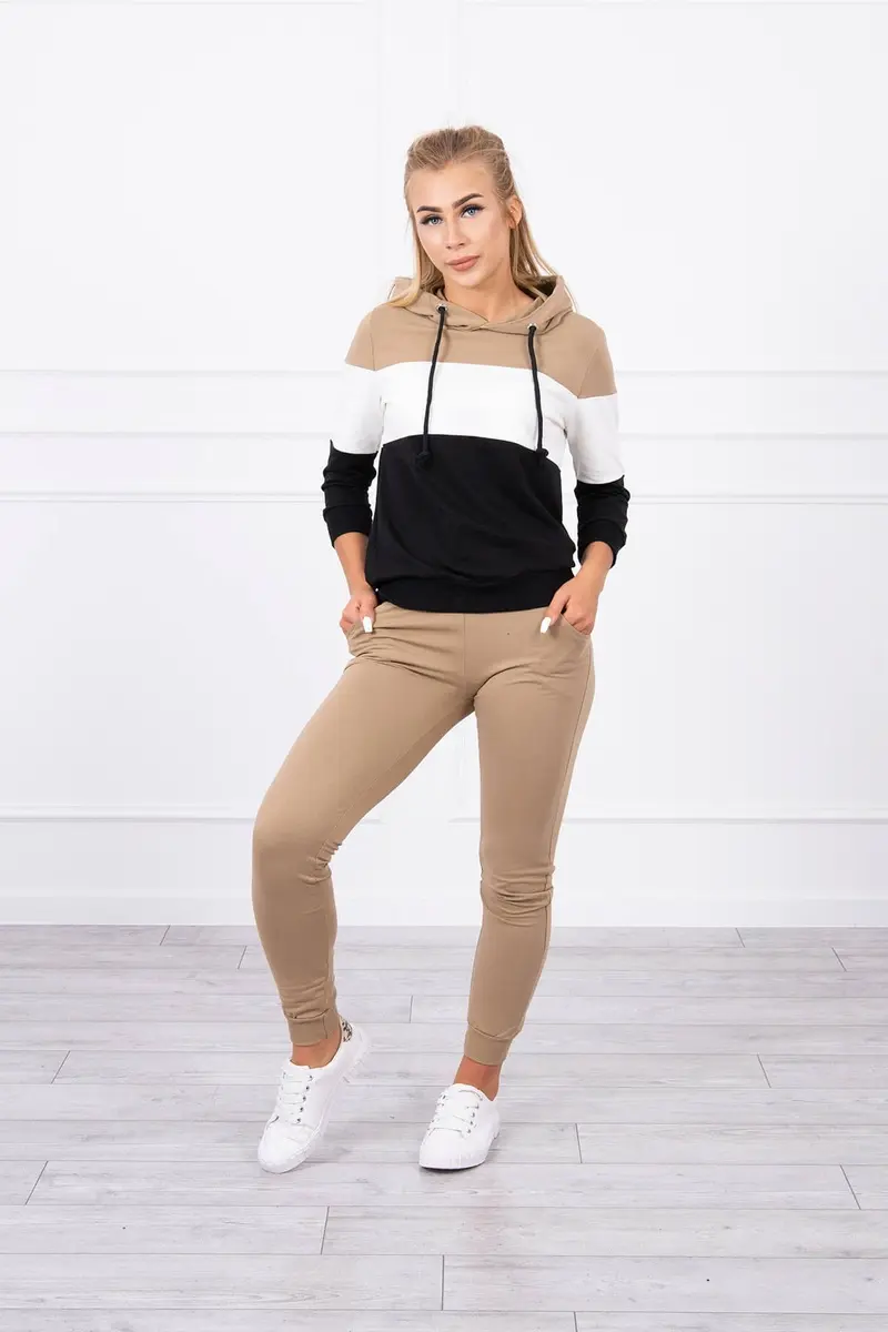 Dámský set s barevnými pruhy