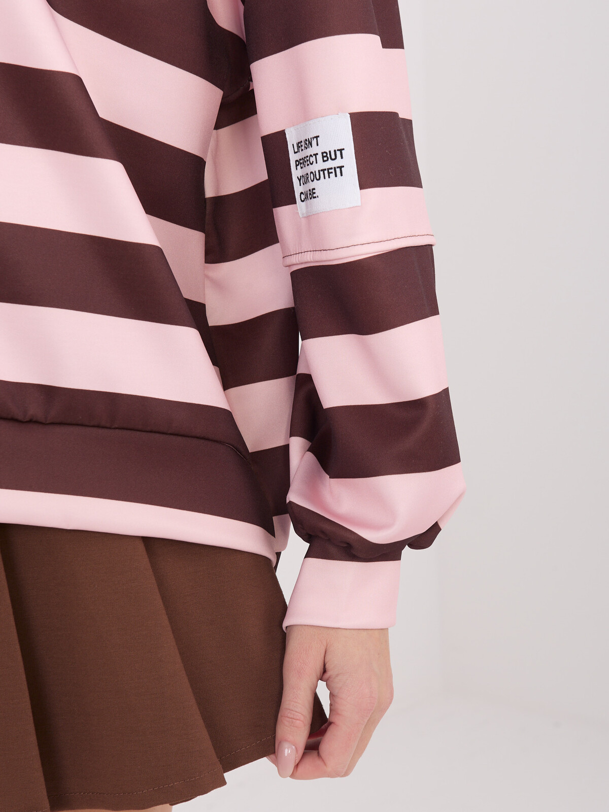 Dámský pruhovaný oversized svetr