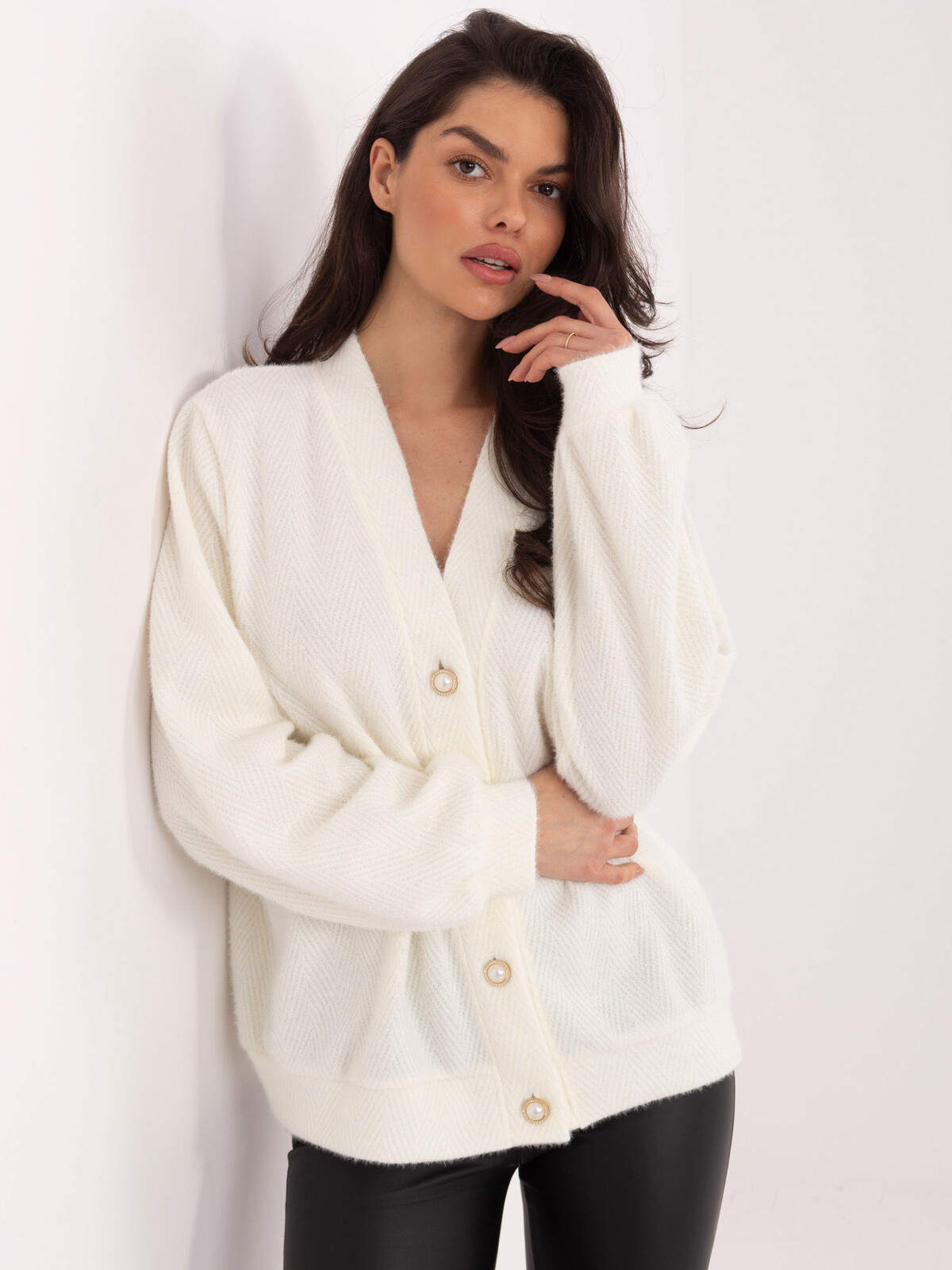 Ecru cardigan na knoflíky