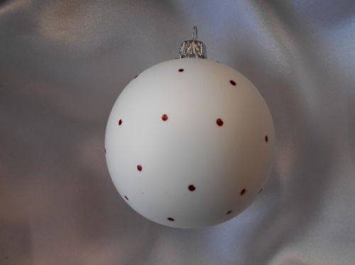 Střední vánoční koule s puntíky 6 ks - bílá/červená