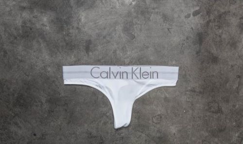 Dámská tanga Calvin Klein černá (F3786E-001) S