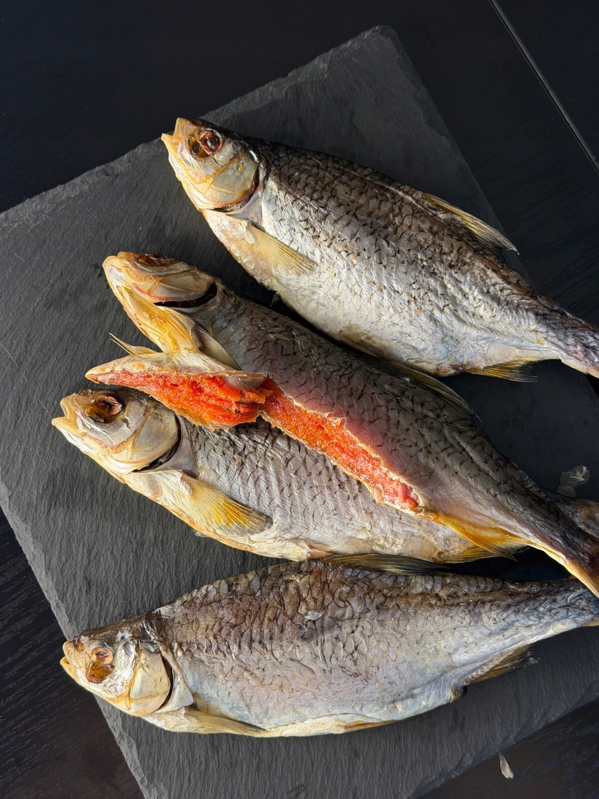 Sušená ryba bez slupky 100% s kaviárem svačinka na pivo 1 kg