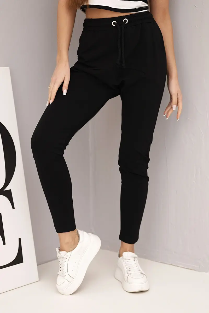 Dámské tepláky s elastickým pasem a šňůrkou