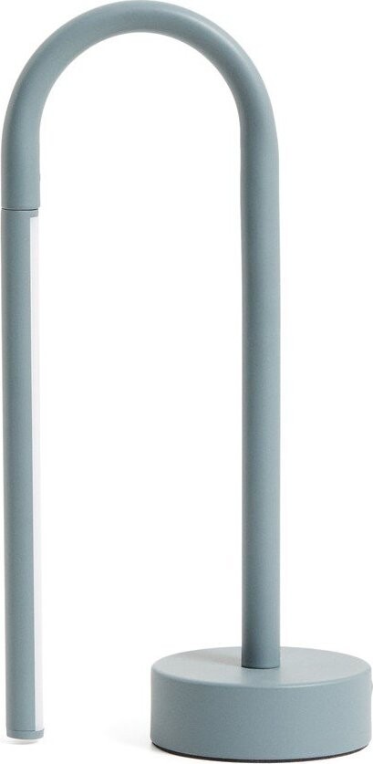 Světle modrá kovová LED stolní lampa (výška 30 cm) Bow – Kave Home