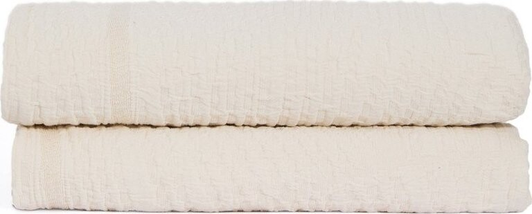 Slonovinový přehoz z žakáru 240x260 cm Zenti – Kave Home