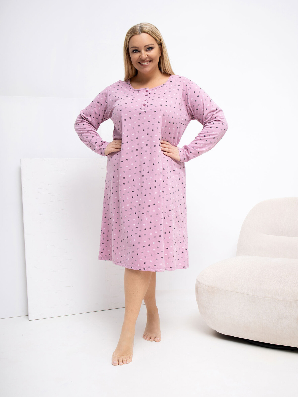 Dámská noční košile v tmavě růžové barvě