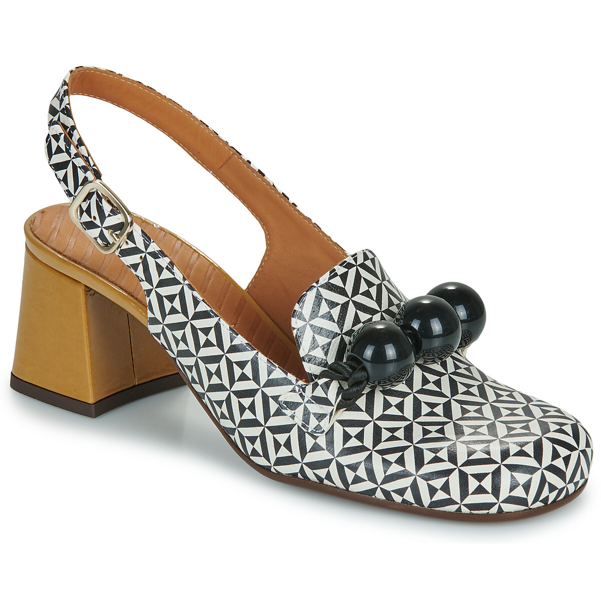 Chie Mihara  MOBY48  Černá