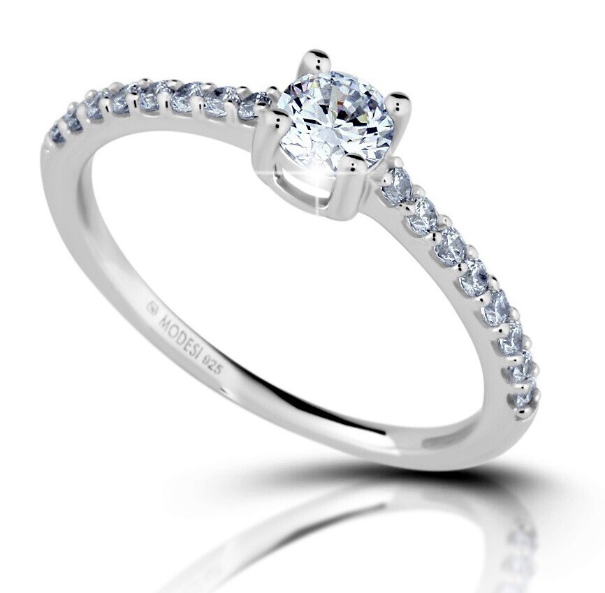 Modesi Stříbrný zásnubní prsten se třpytivými zirkony M01118 55 mm