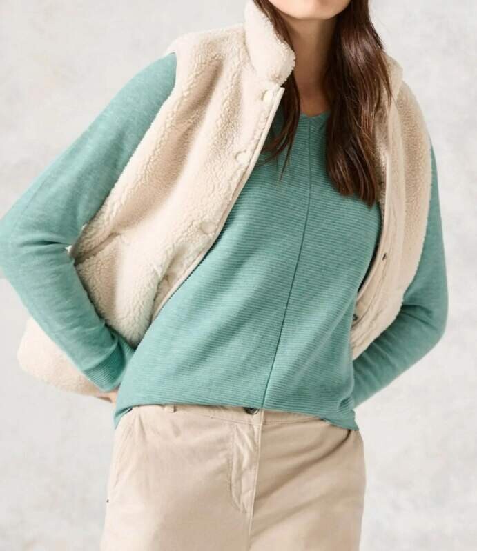 Zelený svetřík Cecil