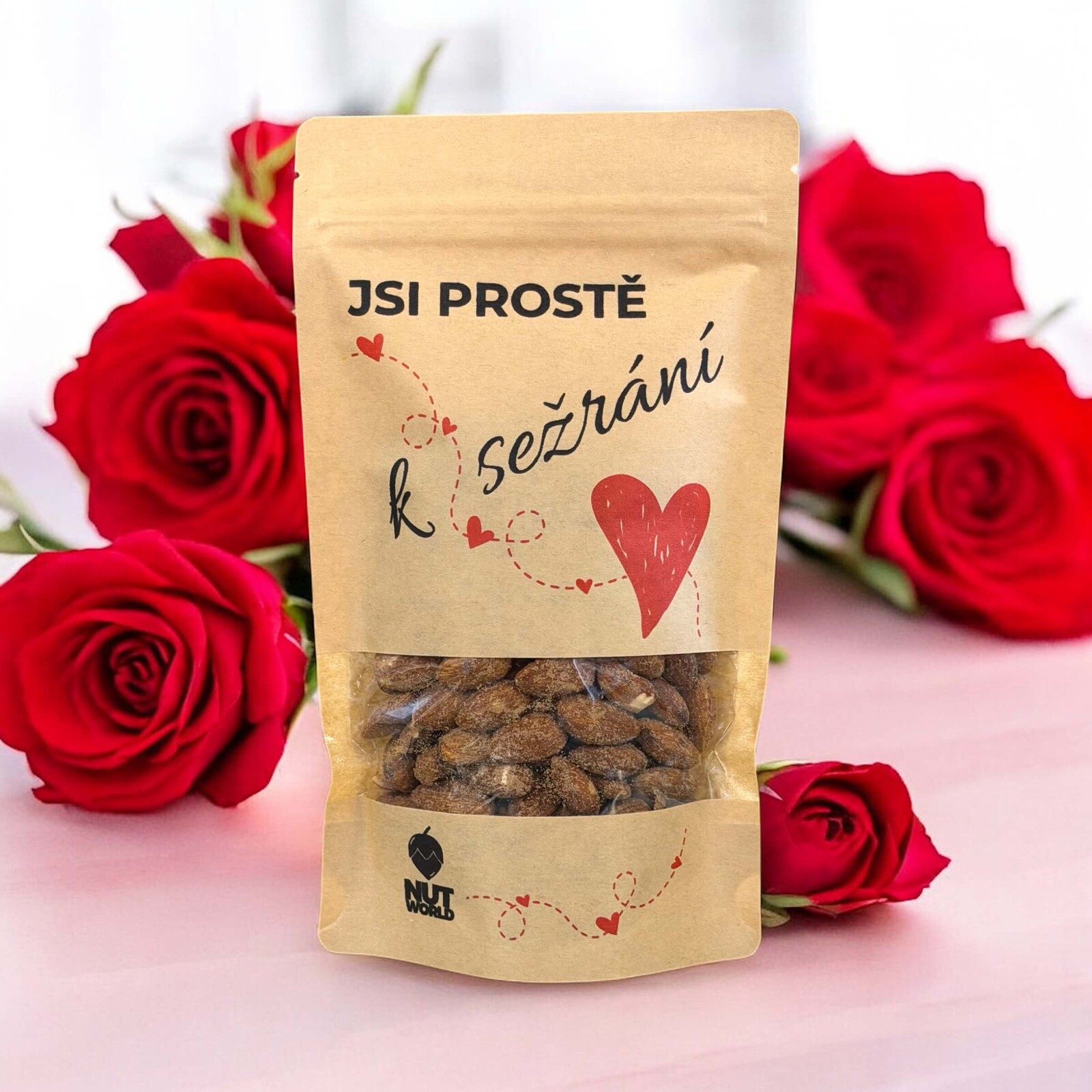 Nutworld.cz Zamilované mandle uzené 200g