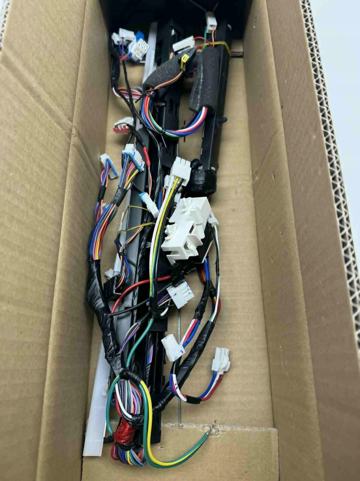 Hlavní kabelový svazek bubnu pro pračky značky Samsung DC93-00883J