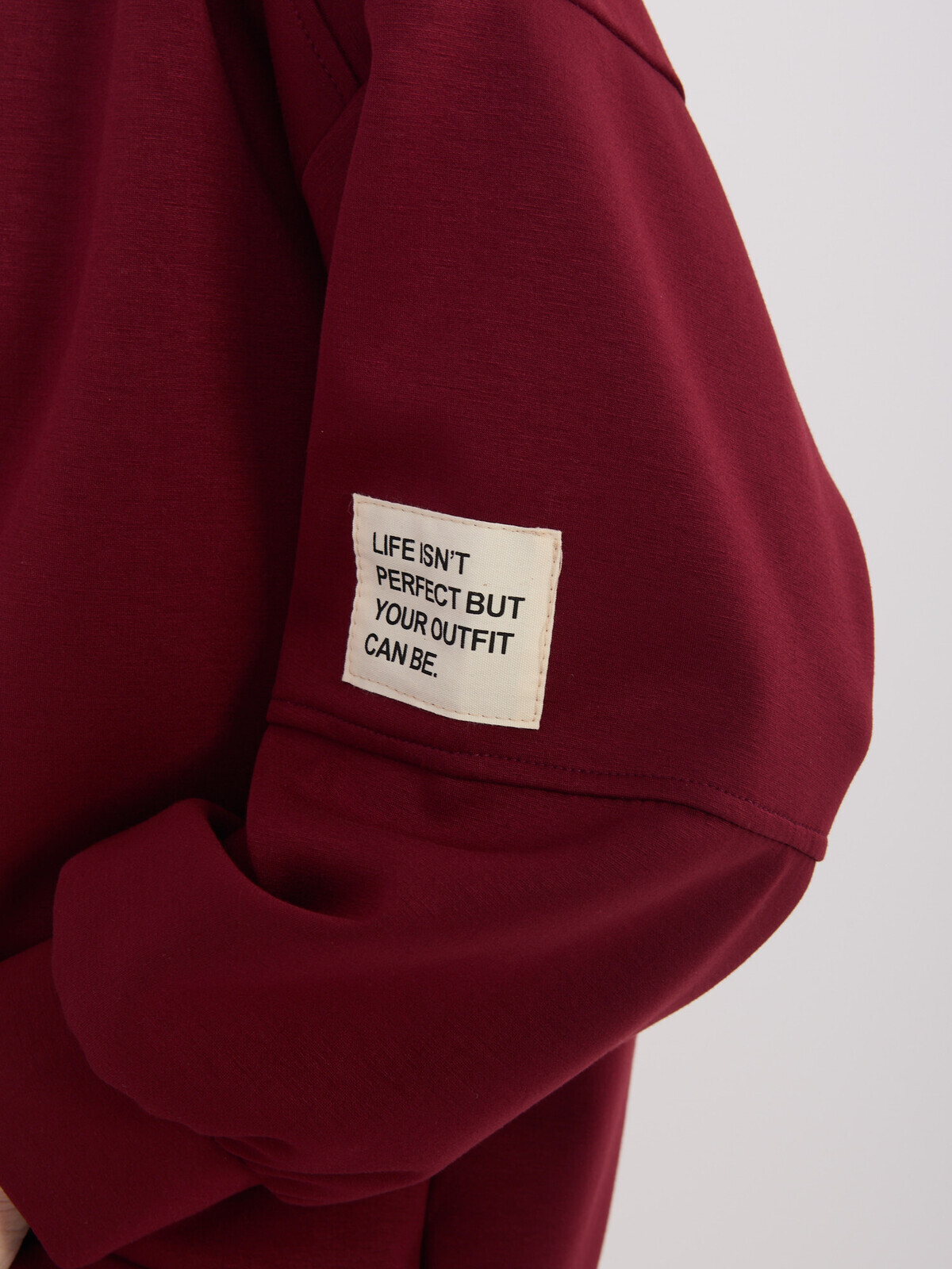 Dámský teplákový komplet v tmavě červené barvě