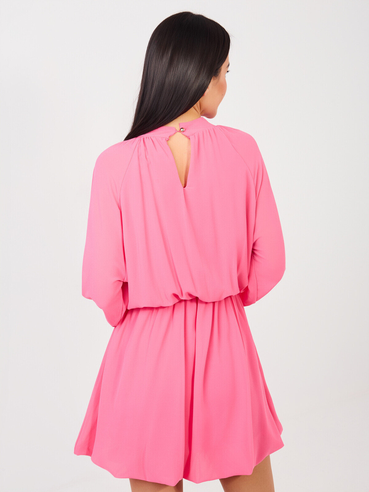 Růžové krajkové šaty