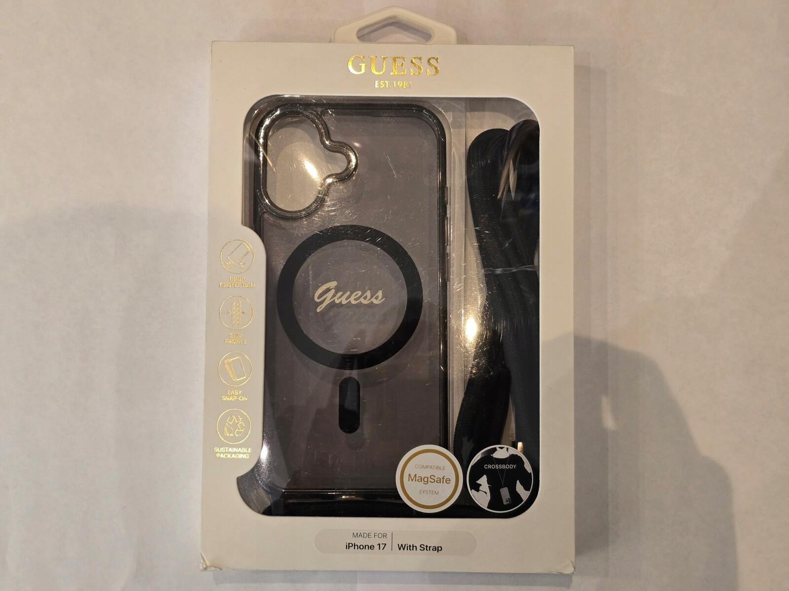 Guess pouzdro pro Iphone 17 přívěsek