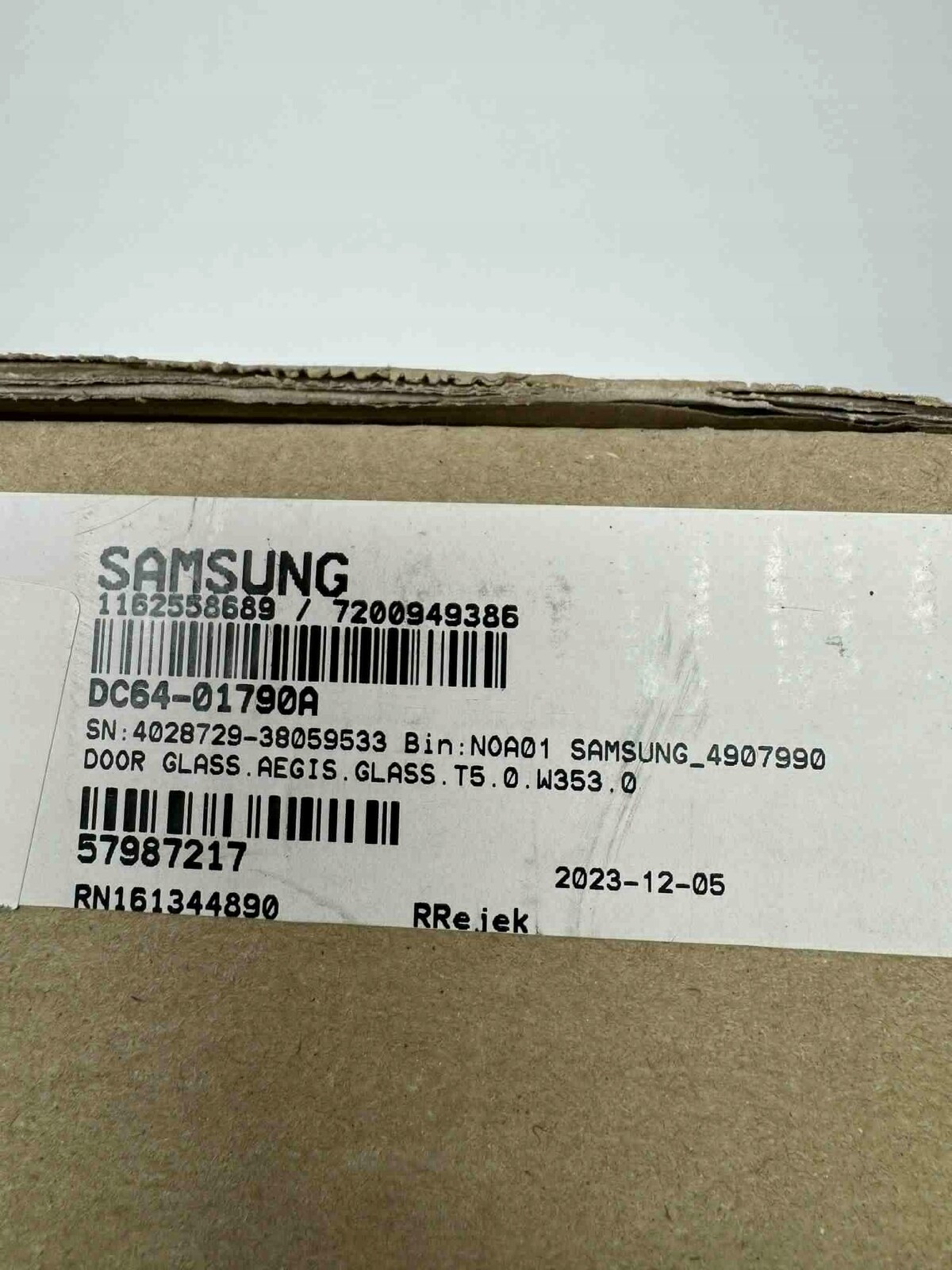 Samsung DC64-01790A je dveřní sklo (sklo) pro pračku značky Samsung