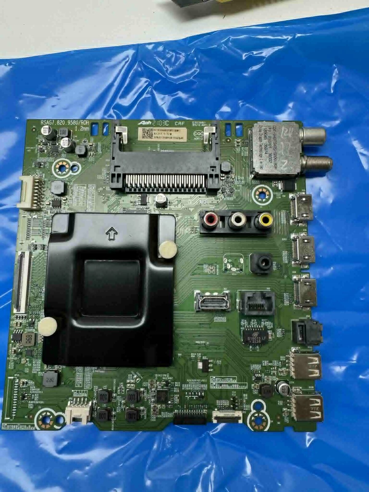 Základní deska pro televizor Hisense Gorenje HT262286