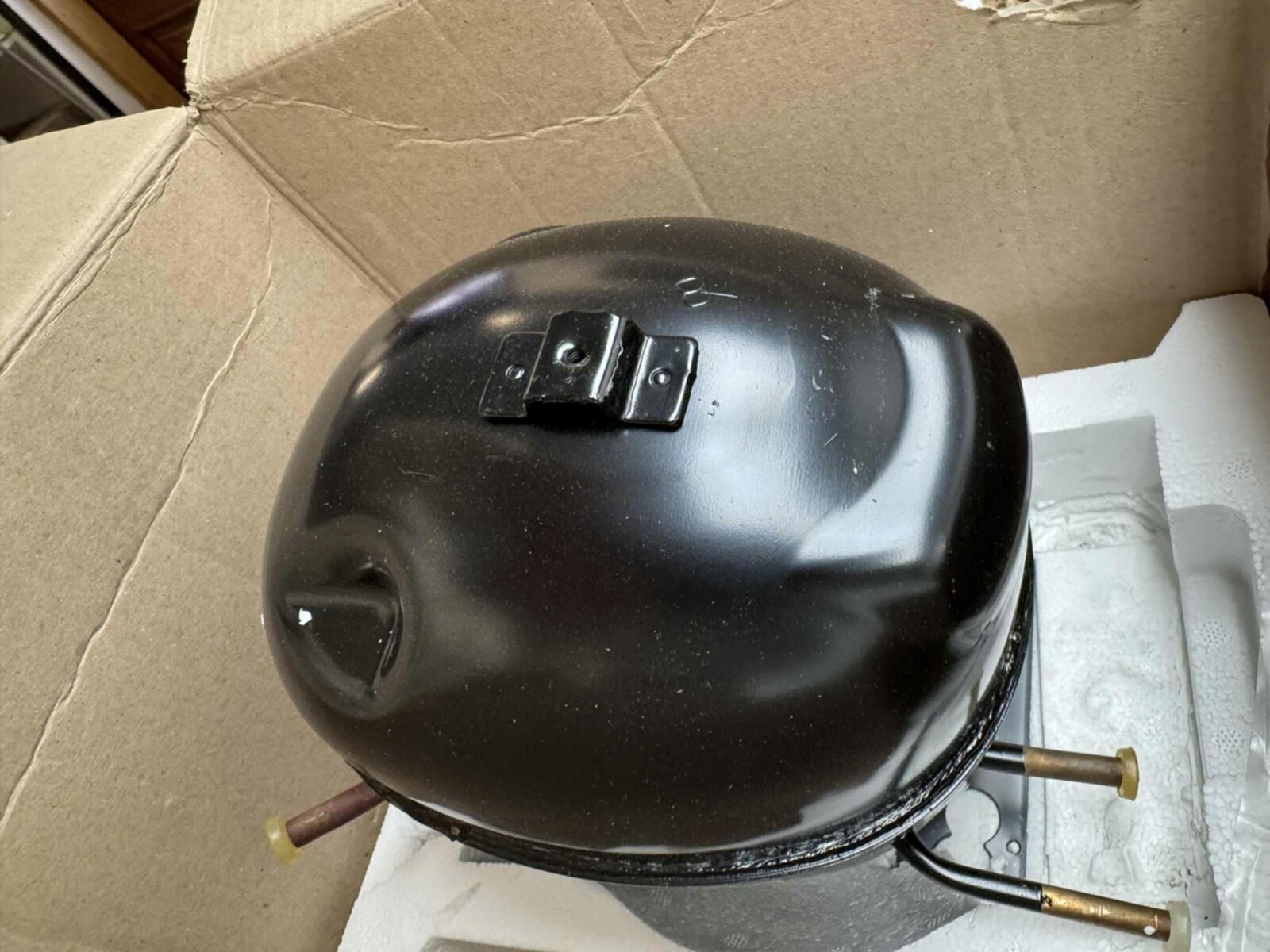 Kompresor do chladničky Samsung (MSA4A1QL1B/E01)