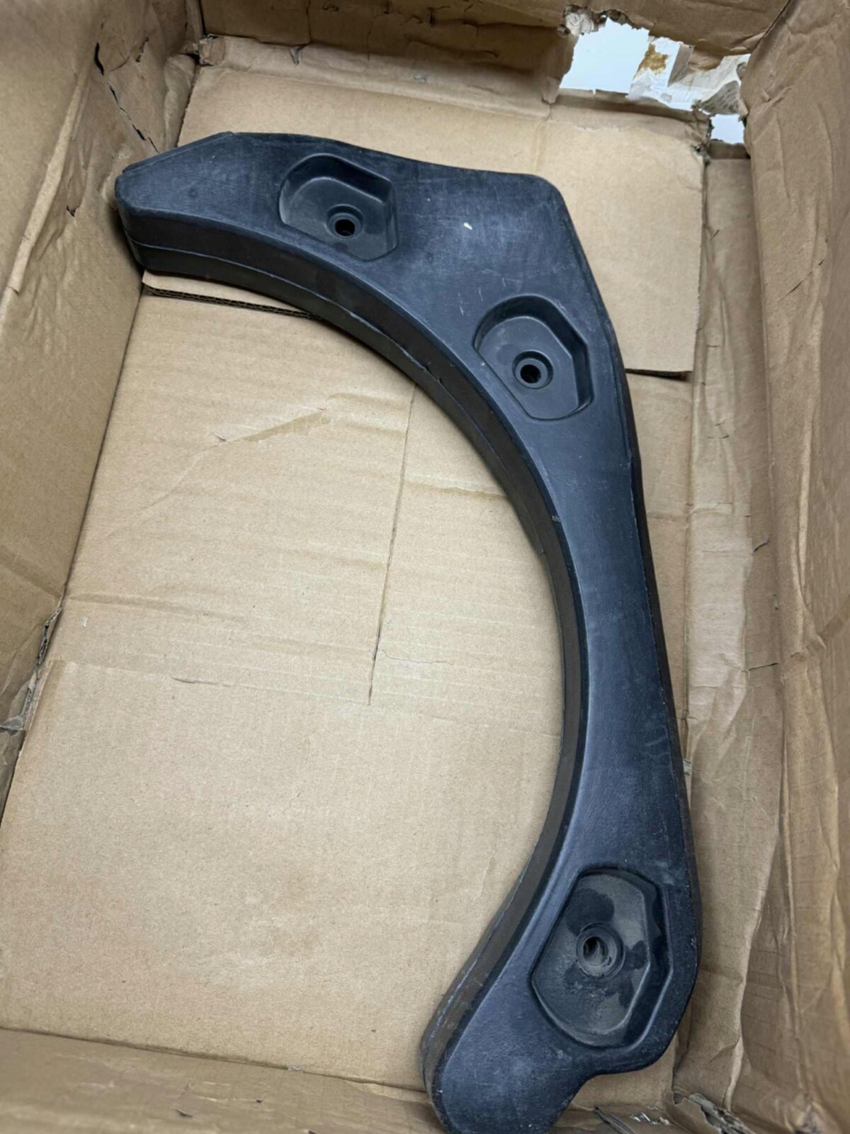 Přední pravá protizávaží pro pračku Samsung (DC67-00818C)