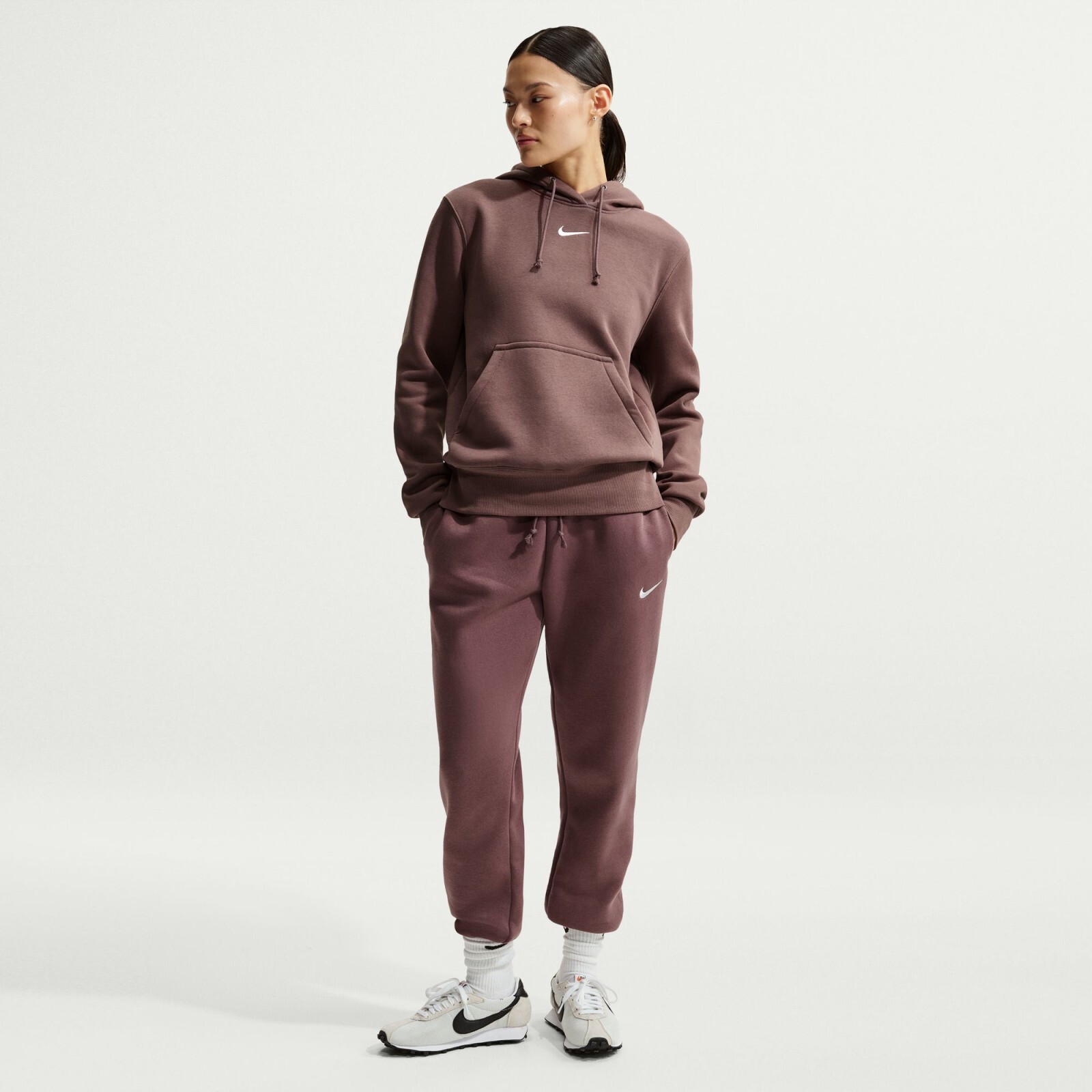 Nike Sportswear Phoenix Fleece Womens Mid-Rise Sweatpants L