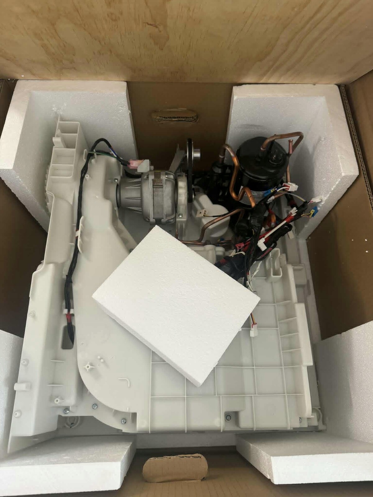 Samsung DC90-28700C – systém tepelného čerpadla (assy circulation system)