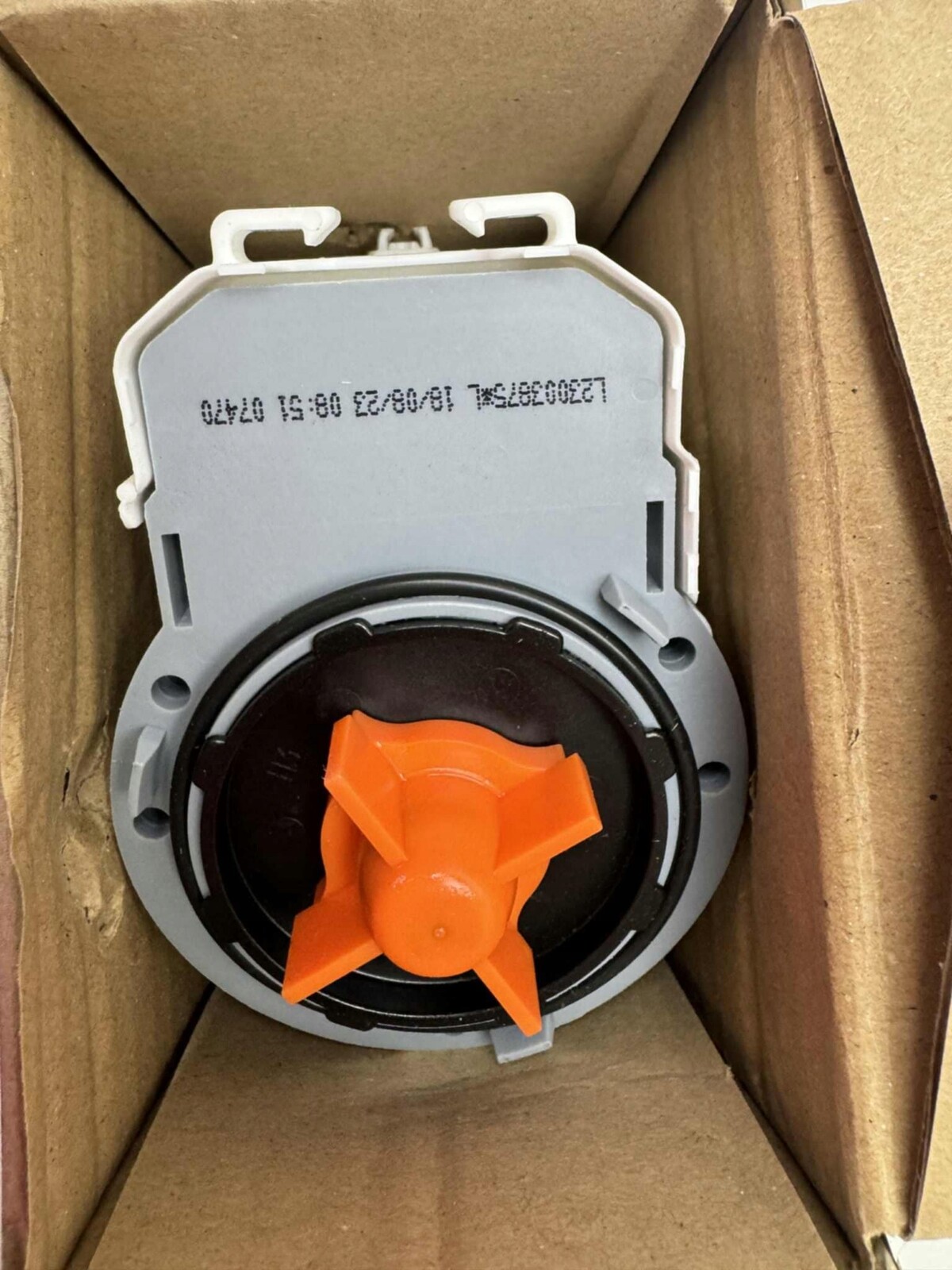 Motor odtokového čerpadla pro pračku se sušičkou (DC31-00181A)