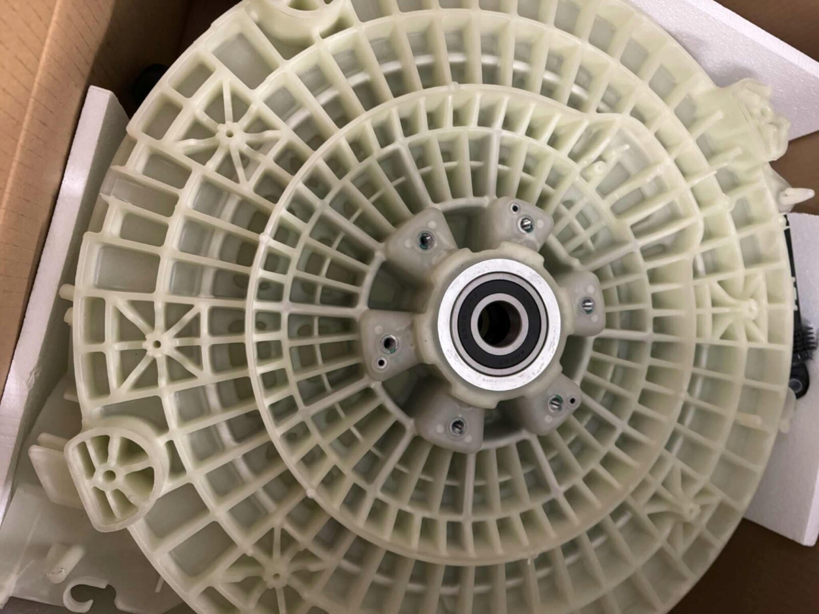 Lg AGM75471417 – spodní část bubnu pro pračku